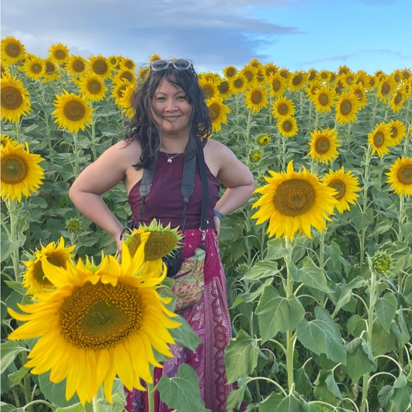 Meet your Posher, Cathy - Picture 1 of 4